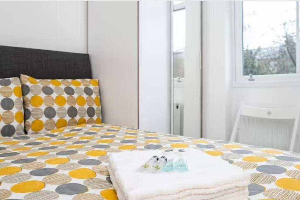 Great Location Service And Stay Double Ensuite Room With Shared Kitchen- 5Mins Walk From Tufnell Park London Eksteriør bilde